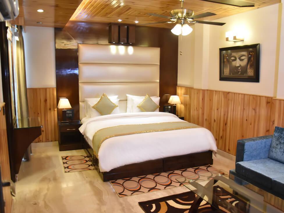 Wood Castle Grand Hotel New Delhi Eksteriør billede